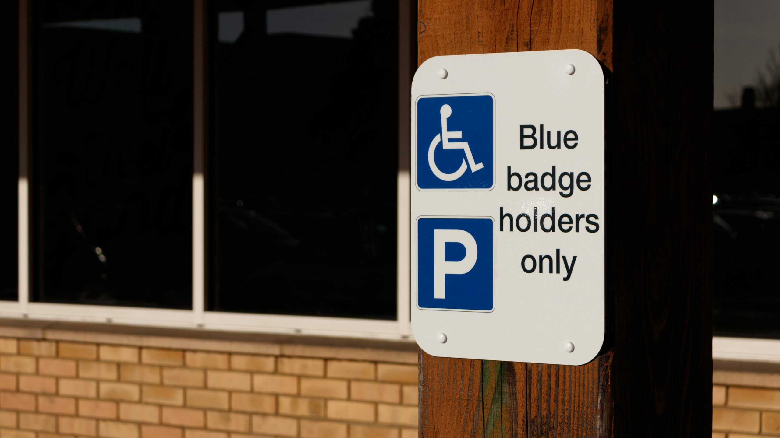 Engelli park yeri işareti